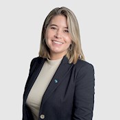 Ana Leon